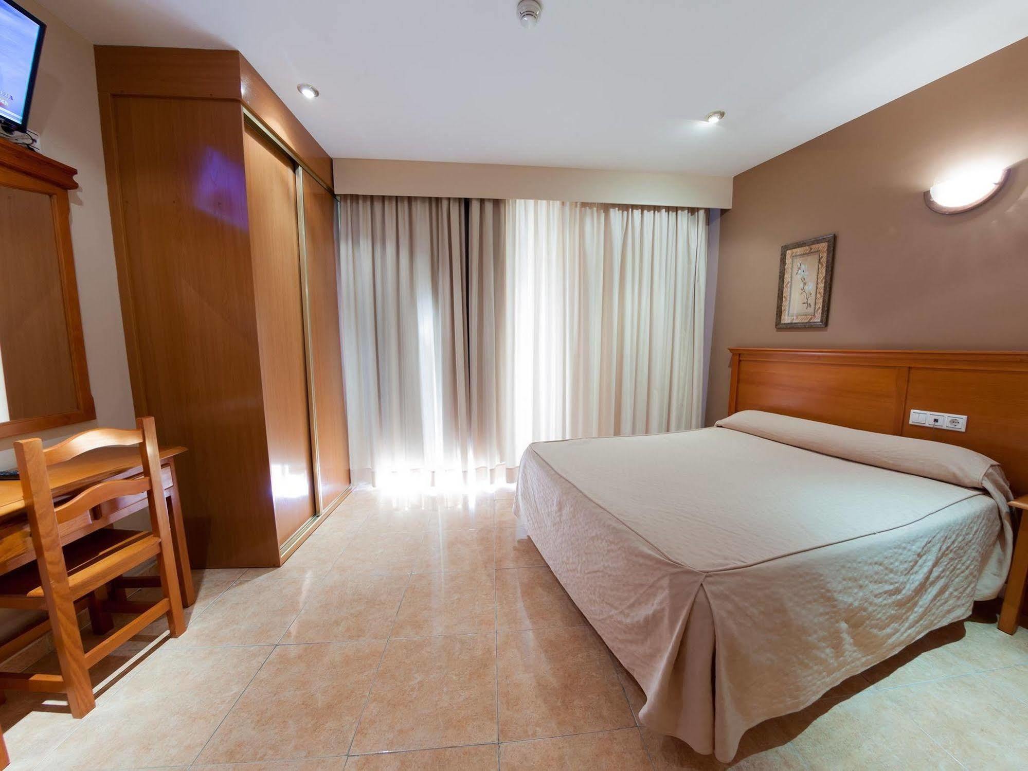 Hotel Rambla Emerita, Centro Ciudad 梅里达 外观 照片
